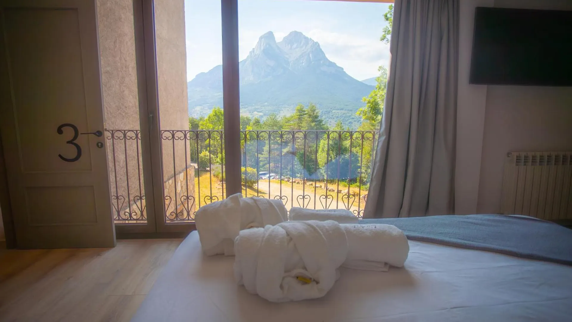 L'Indret Del Pedraforca Adults Only Hotel Saldes Spain