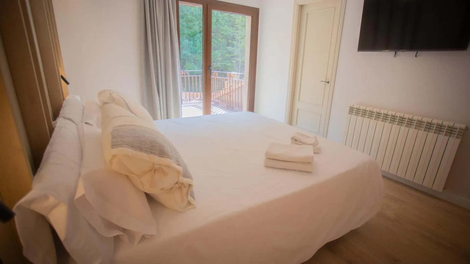 L'Indret Del Pedraforca Adults Only Hotel Saldes
